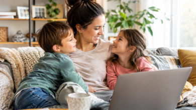 FamousParenting MomLife